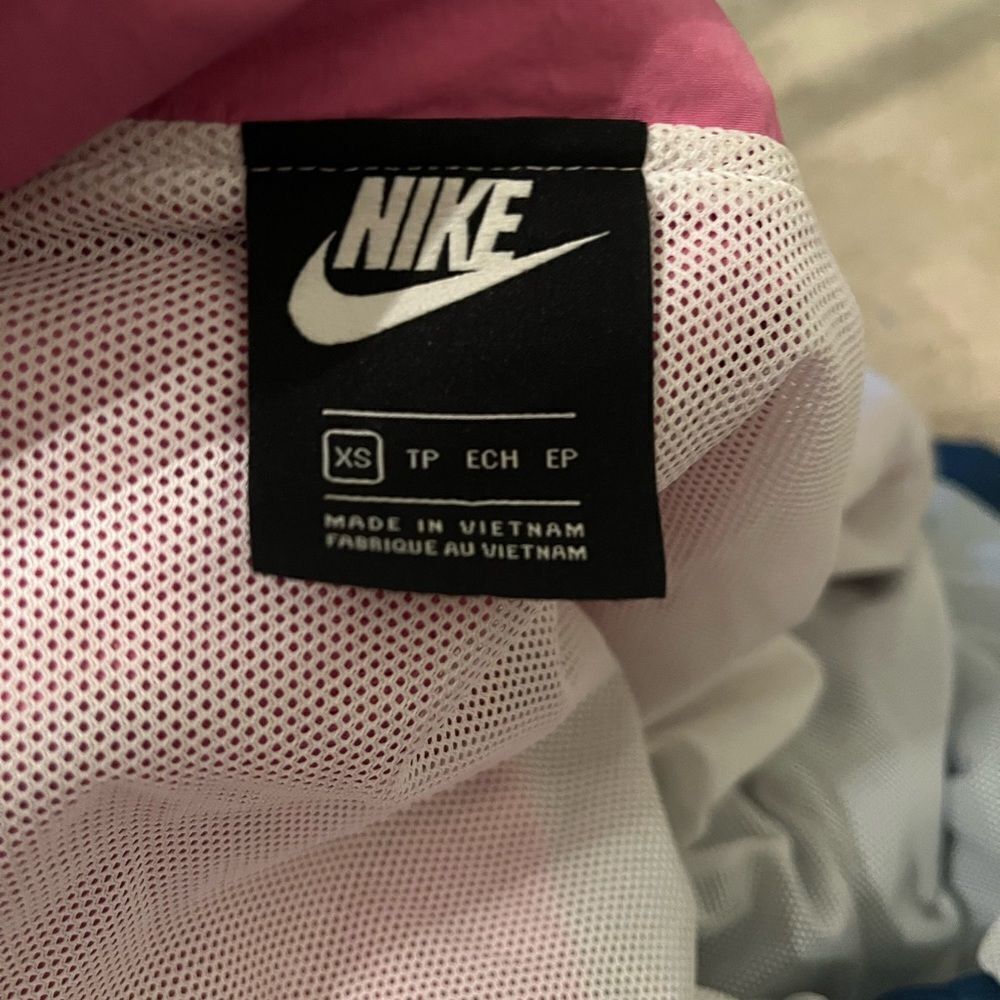 Nike Pink/Blue Sportswear Icon Clash Track Jacket Women’s Size XS CJ2046-691 - Picture 4 of 7